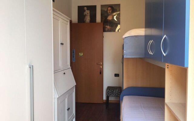 Iris Apartment