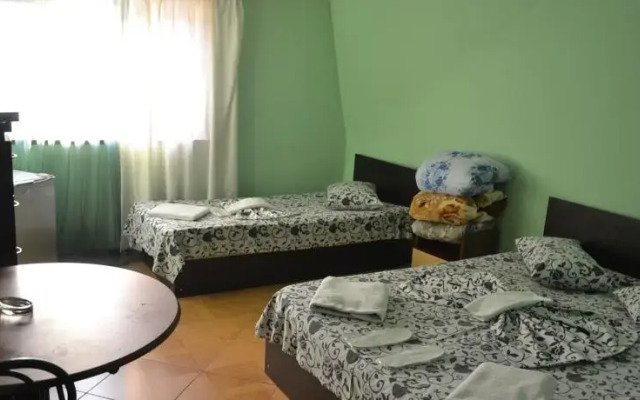 Hotel Rica