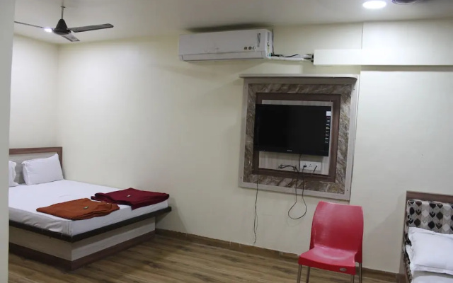 Hotel Mukesh residency
