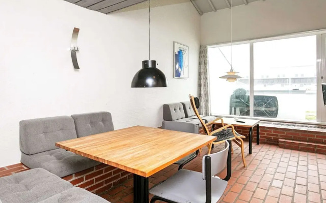 6 Person Holiday Home in Brovst
