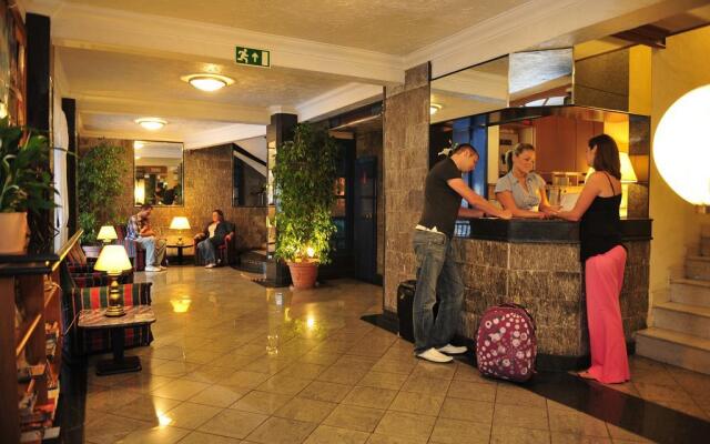 Rokna Hotel