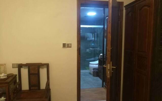 Yangzhou Manzhu Inn