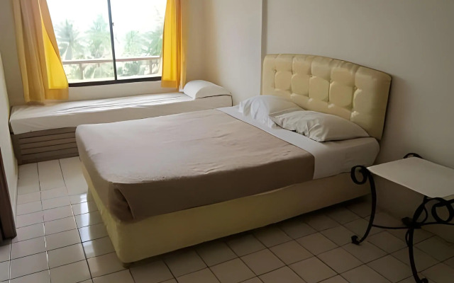 Paradise Lagoon Apartment