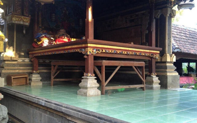 Sari Buana Bed & Breakfast