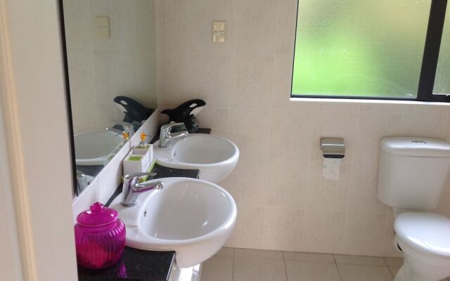 Howick Luxury Large Home