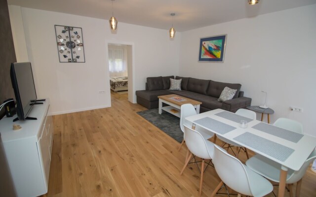 Luxury Apartment in City Center II
