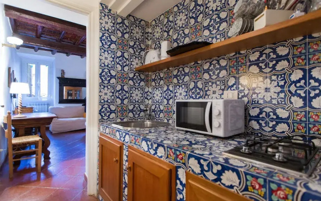 Rental in Rome Scala Studio