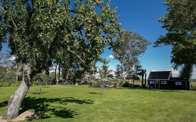 Spacious Group Getaway in Heiloo