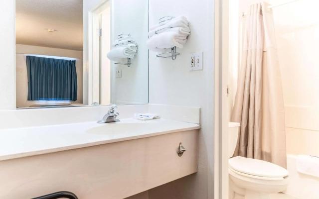 Motel 6 Farmington Hills, MI - Northwest - Farmington Hills