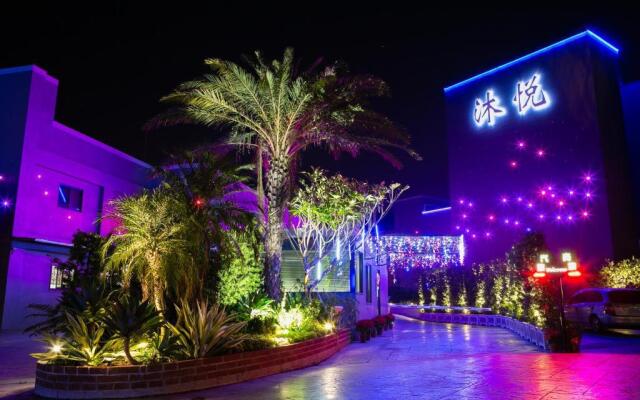 M hotel
