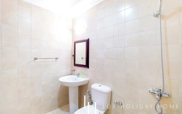 LUX Holiday Home - Frond E 1