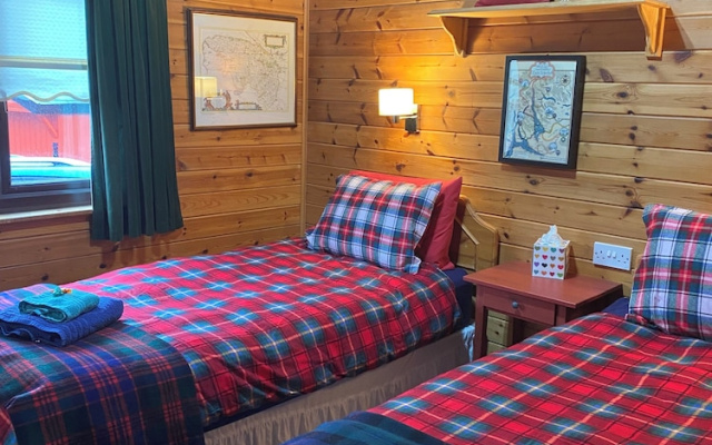 Loch Lomond Lodge 27, Rowardennan
