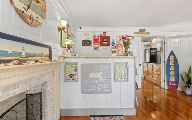 Eagle Wing Inn - Cape Cod