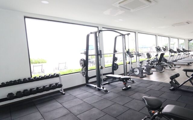 D Pristine Family Suites By Holi