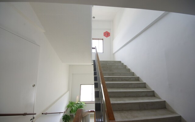 Adan Hotel