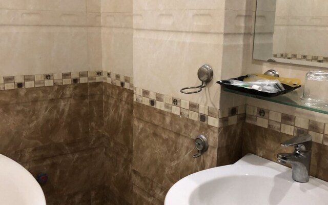 OYO 1090 Nam Cuong 2 Hotel