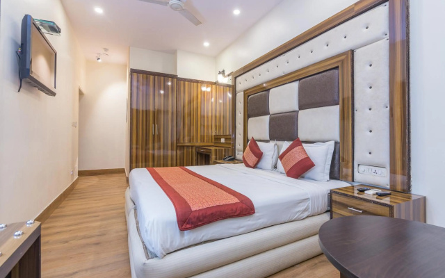 Rupam Hotel – Guest Rooms – Delhi