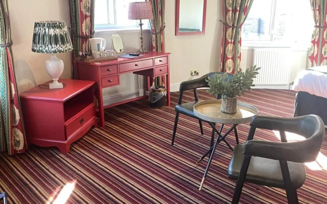 The Royal George Hotel