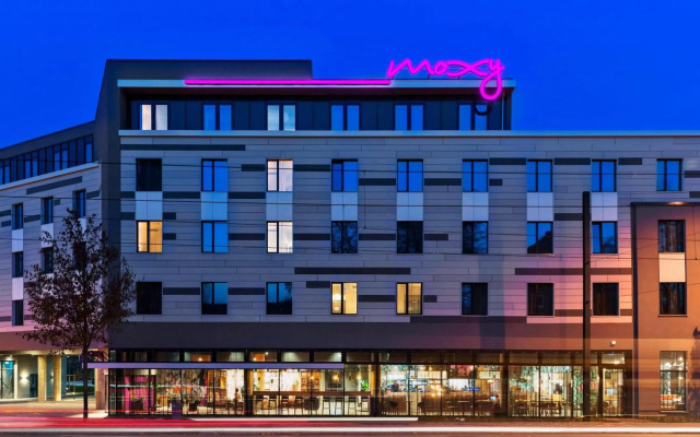 Hotel Moxy Duesseldorf South