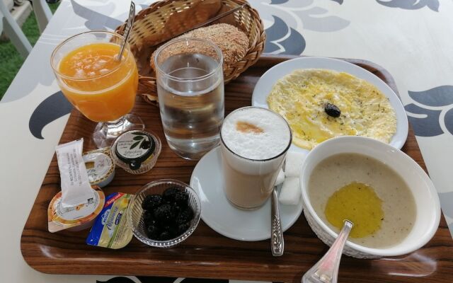 Mohammed V Airport Home