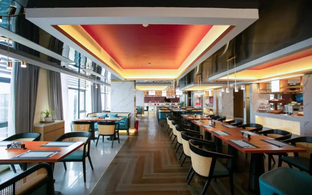 Ramada By Wyndham Vientiane Central