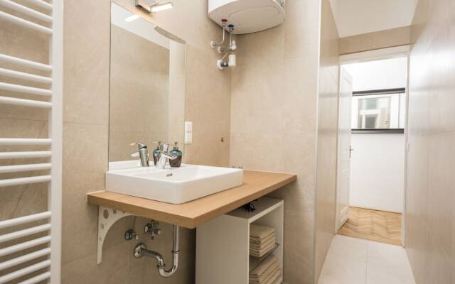 Senator Suite Stephansplatz by Welcome2Vienna