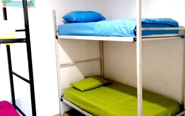 Hostel La Colonia