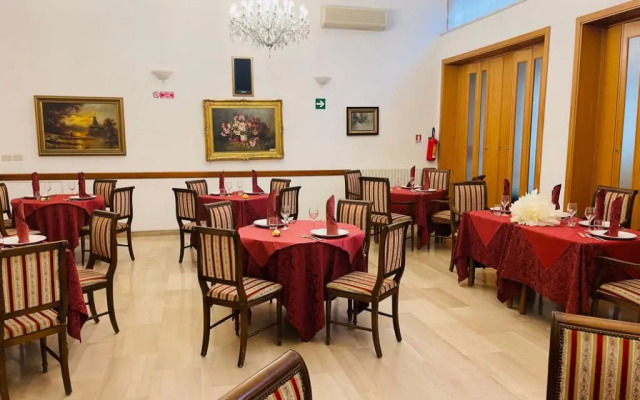 Savoia Palace