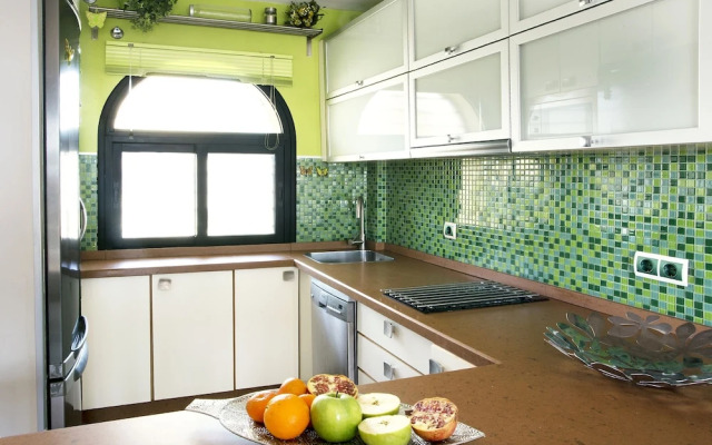 Heavenly & Ocean Blue Apartment