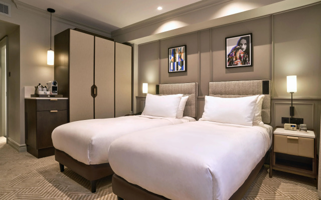 Отель Radisson Blu, London Bond Street