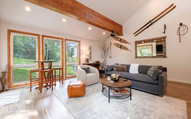 Three Kings Condominiums