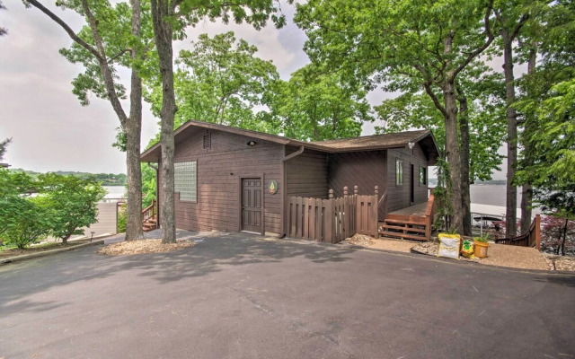 Private Dock: Waterfront Lake Ozark Home!