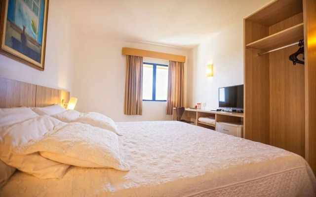 Hotel Campo Largo Express