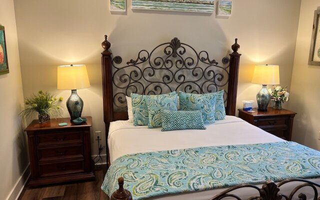 2497 Bungalo 3 Bedroom Home by RedAwning