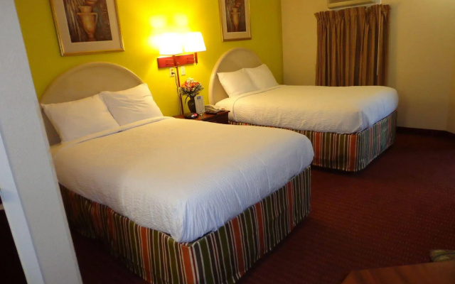 Economy Inn Express Warren
