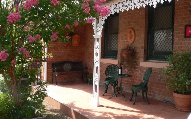 Ningana Heritage Houses