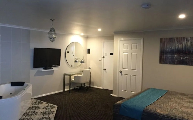 Cattlemans Country Motor Inn & Serviced Apartments