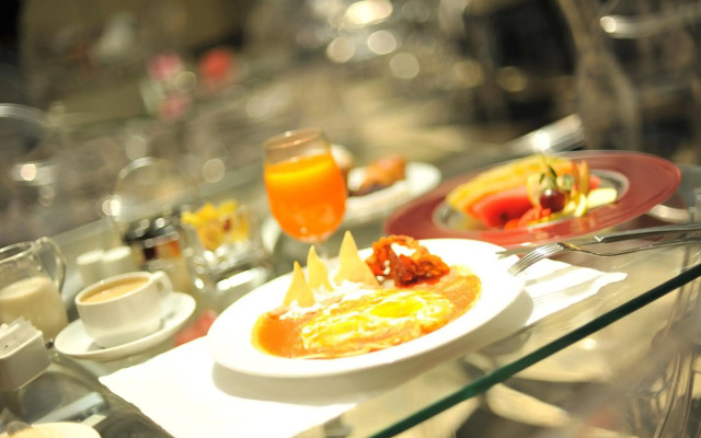 The Green Park Hotel