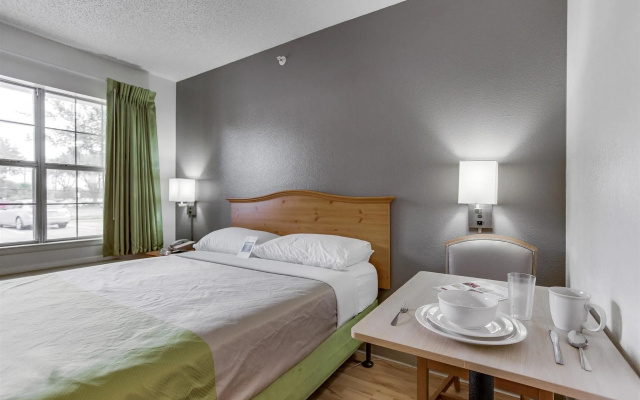 Studio 6-Houston, TX - Westchase