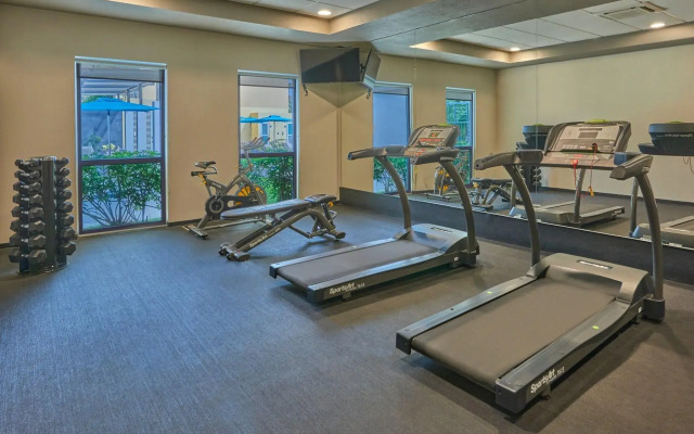 City Express Suites by Marriott Playa Del Carmen