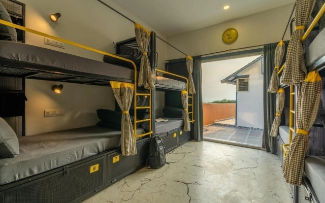 The Hosteller Goa, Mandrem