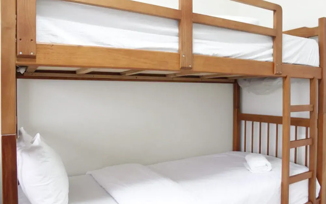 Compact Studio Room at Beverly Dago Apartment near ITB