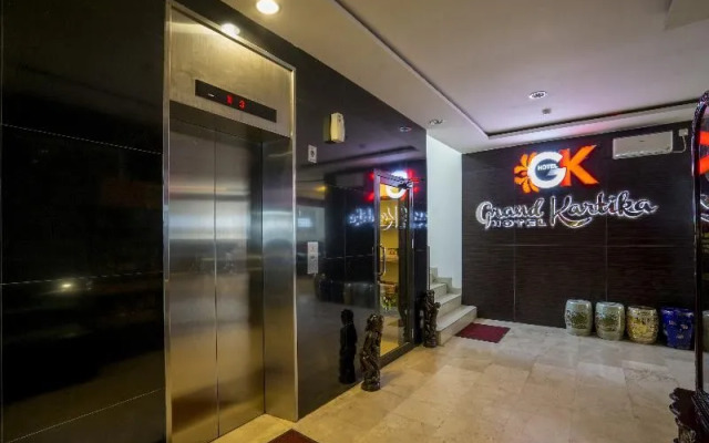 Capital O 1083 Hotel Grand Kartika