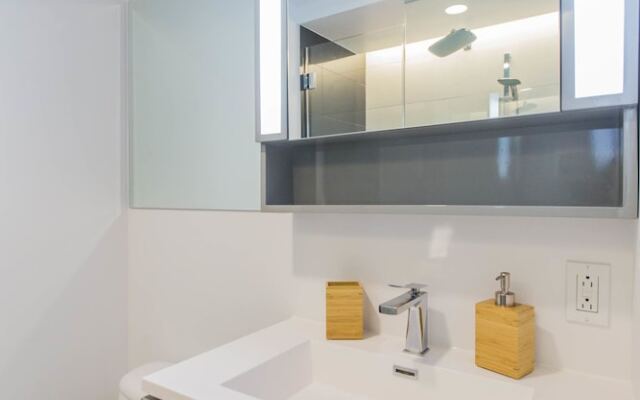 Tour Des Canadien Luxury Sky Condos
