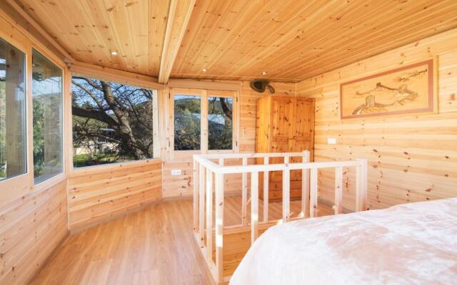Romantic Tree House