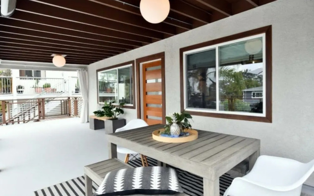 Luxury Cardiff By-the-sea Ocean View Parkhouse