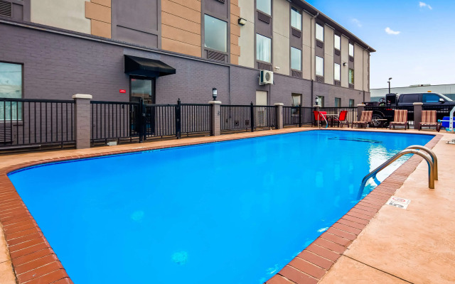 Best Western Plus Jackson Downtown Coliseum