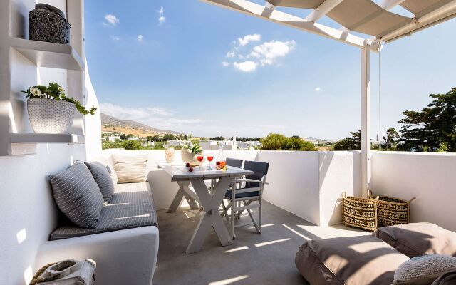 Blue Waves Suites And Apartments Paros