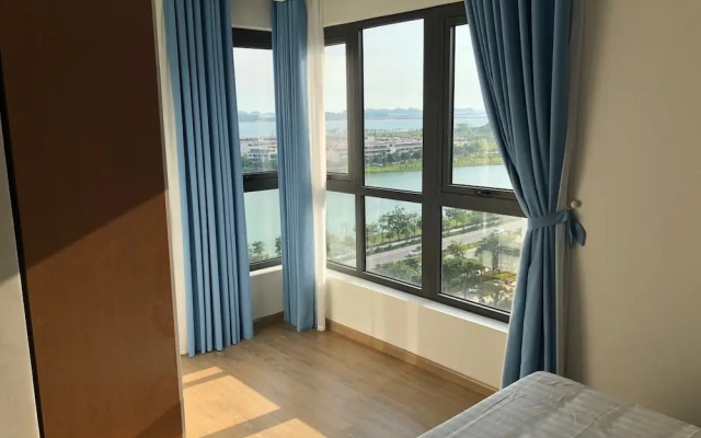 Halong Bayview 3br Apartment - 010