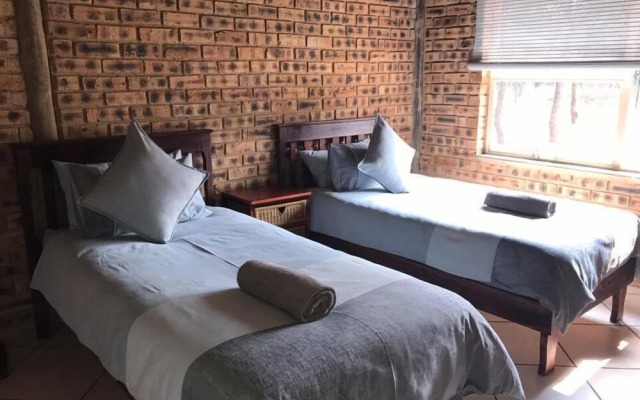 Unathi Game Lodge